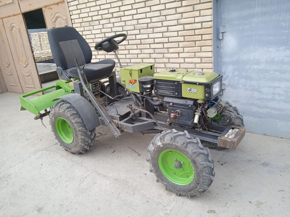 Продам мини трактор очень надёжный трактор