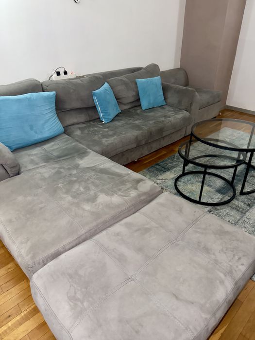 Голям десен ъгловдиван