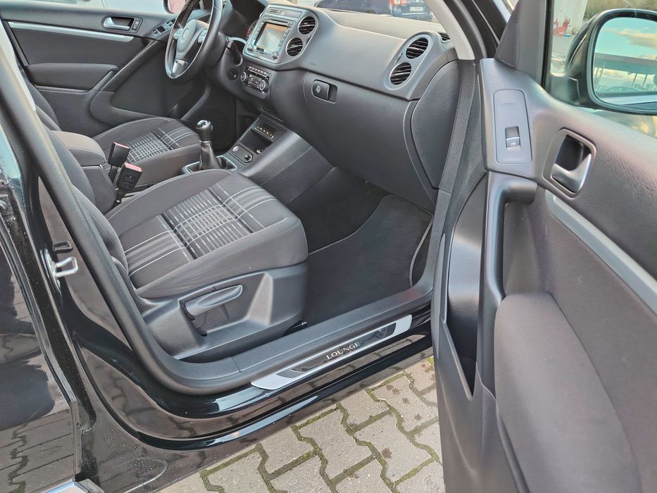• Vw Tiguan • Lounge • An 2015 • 1.4 TSI • 160 CP • 4x2 • Euro 5 •