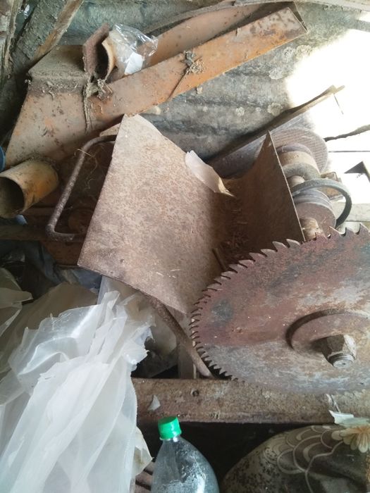 Продавам циркуляр