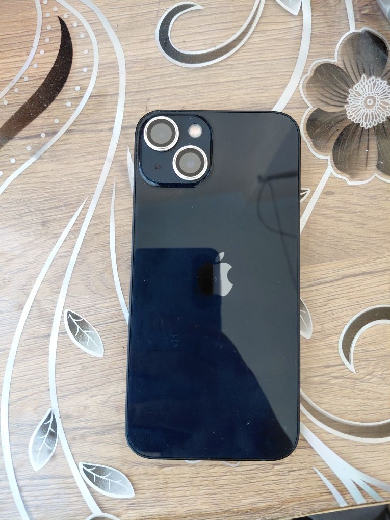 Iphone 13 много запазен