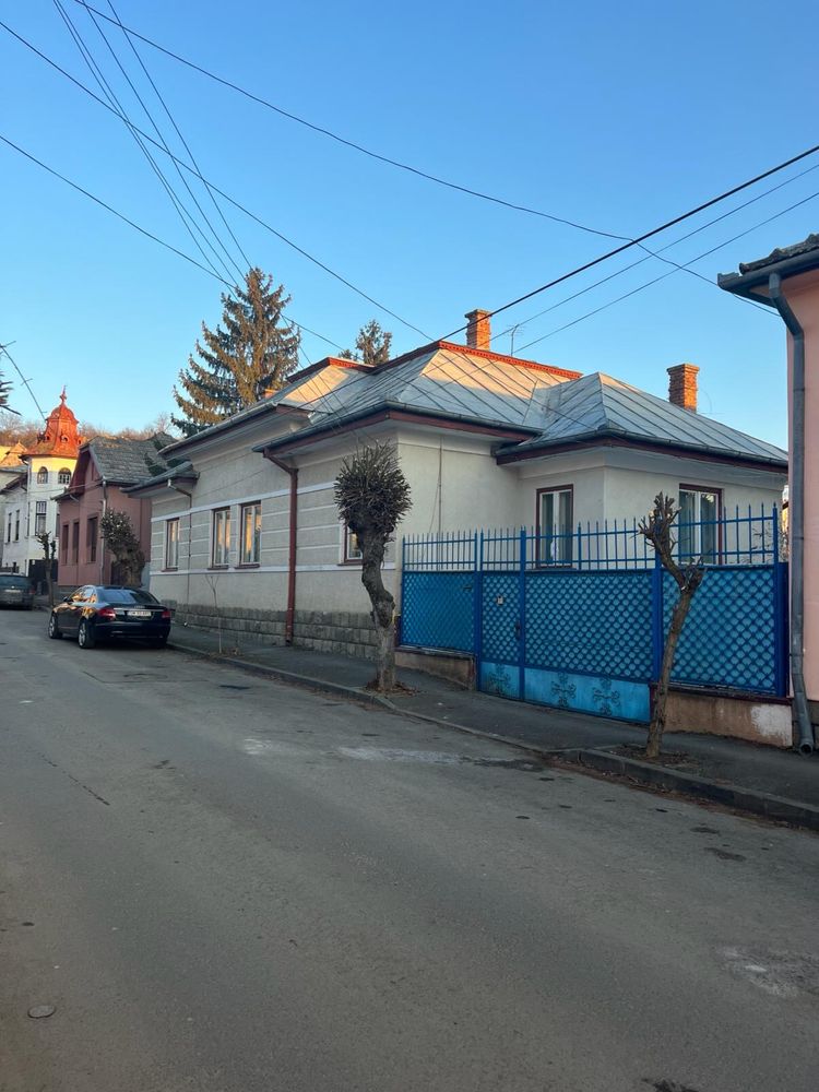 Vand casa in centrul orasului Turda