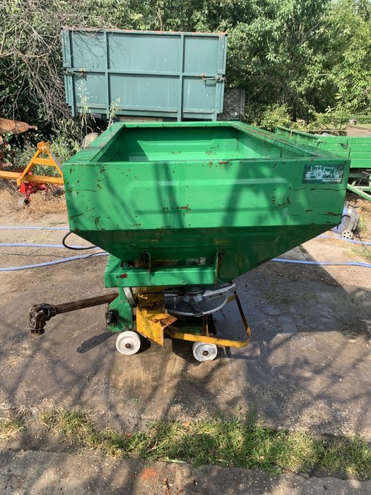 Distribuitor de  îngrășăminte/ azot MIG(Amazone,Kunh,Sulky,Kverneland)