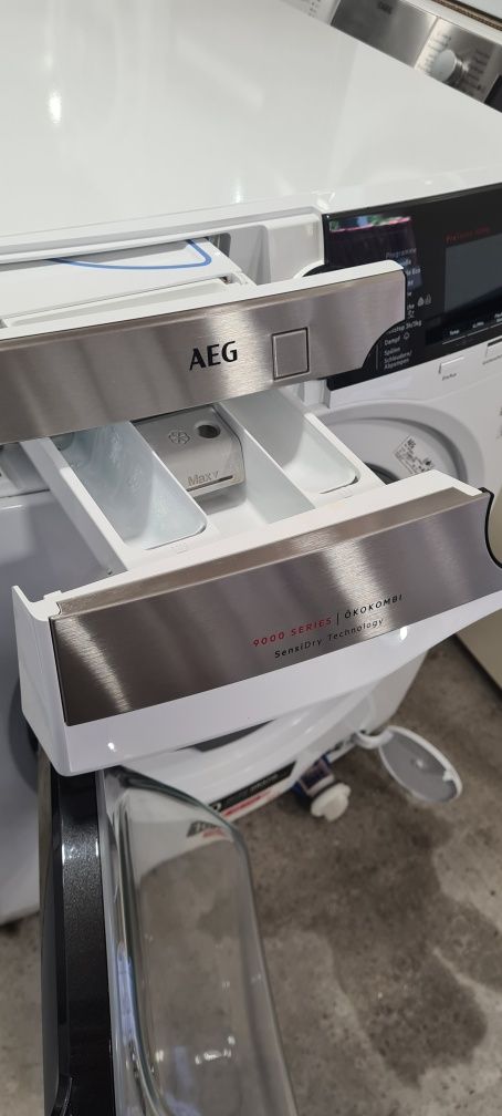ТОП Пералня + сушилня с термопомпа 10кг/6кг А+++ AEG L9WЕ86605