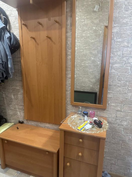 Продам прихожую