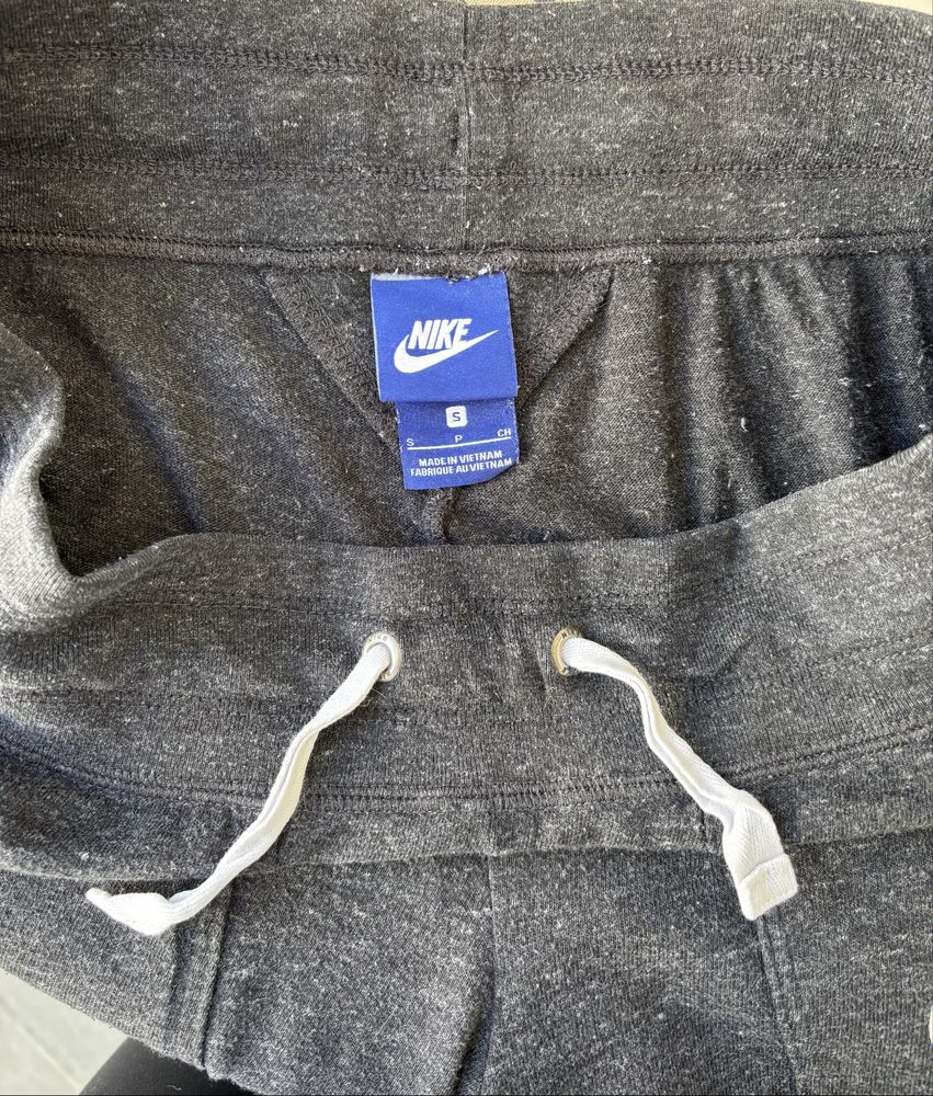 Nike дамско долнище