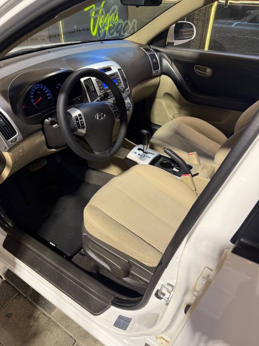 Hyundai Avante Aftomat karopka ideal holatda