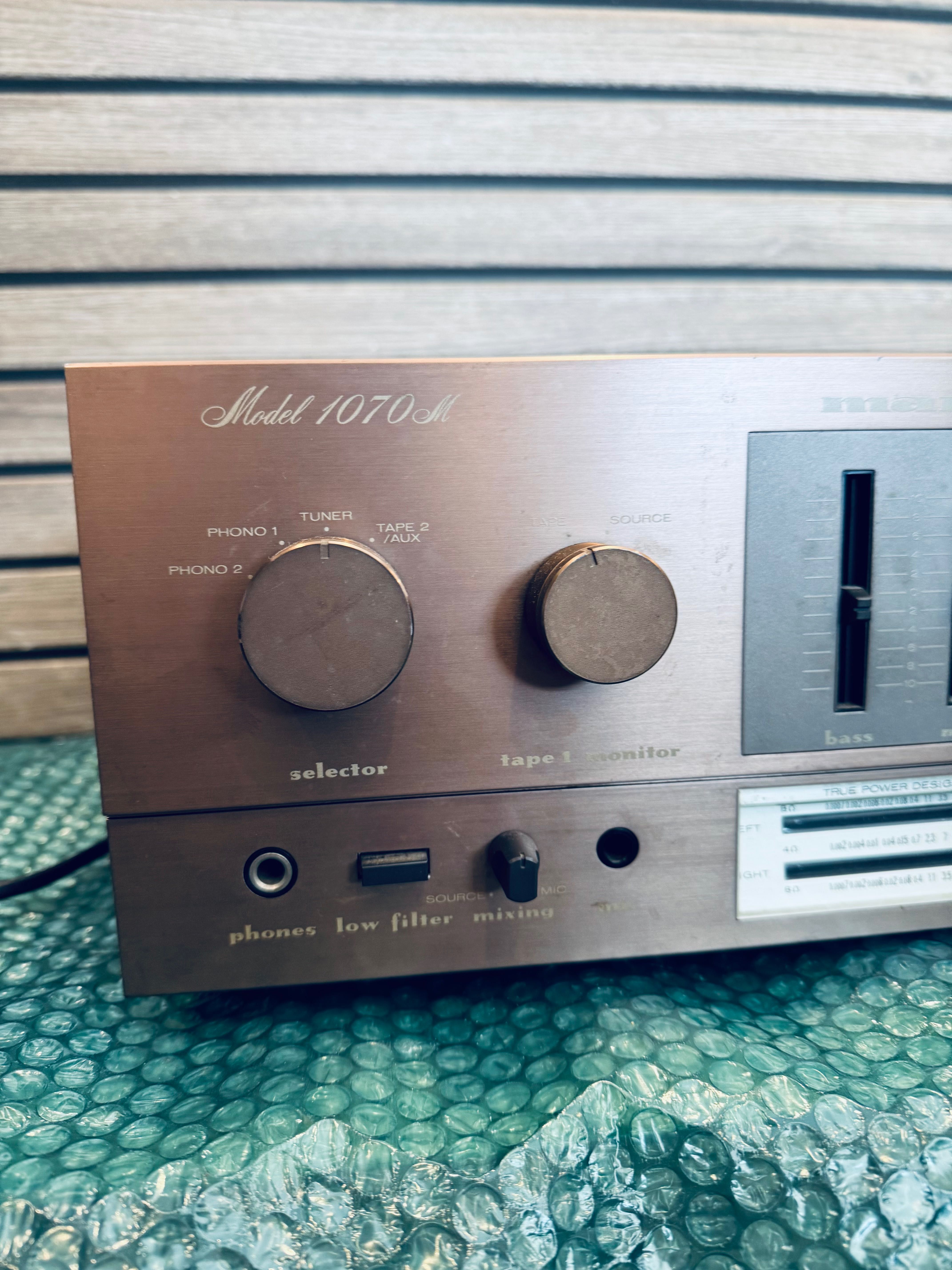 Amplificator audio Marantz 1070M 2 x 36W 8 Ohm Model rar 1979