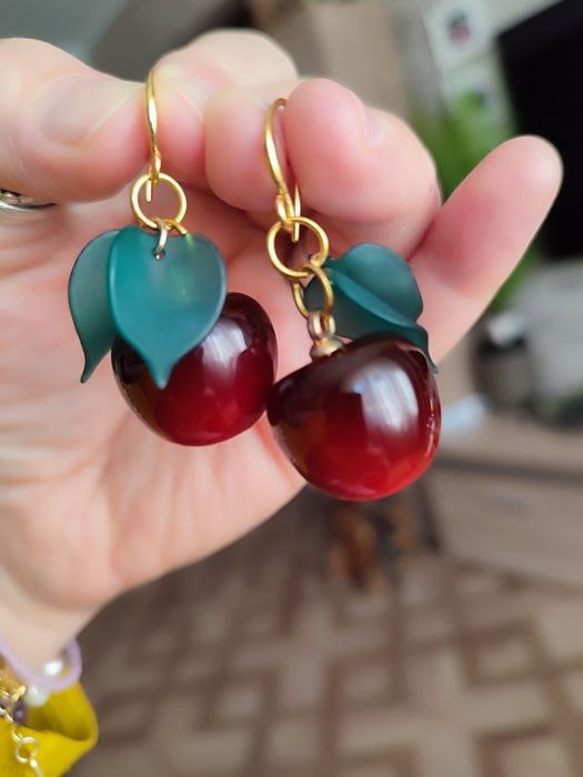 Cercei cireșe drăguți!