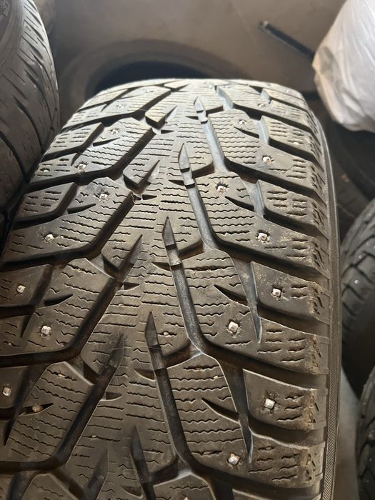 265/50/R20 Yokohama IceGuard шипованные
