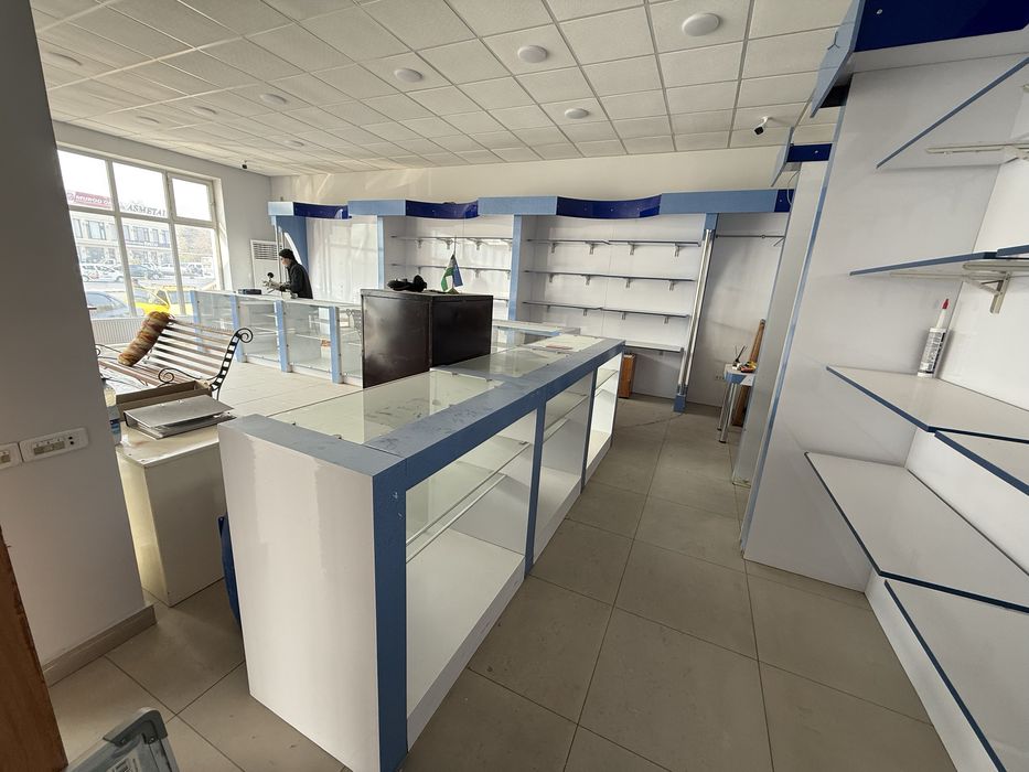 Стеклянный витрины