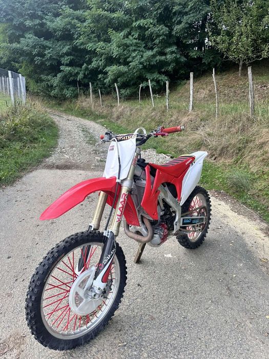 Vând honda crf 450