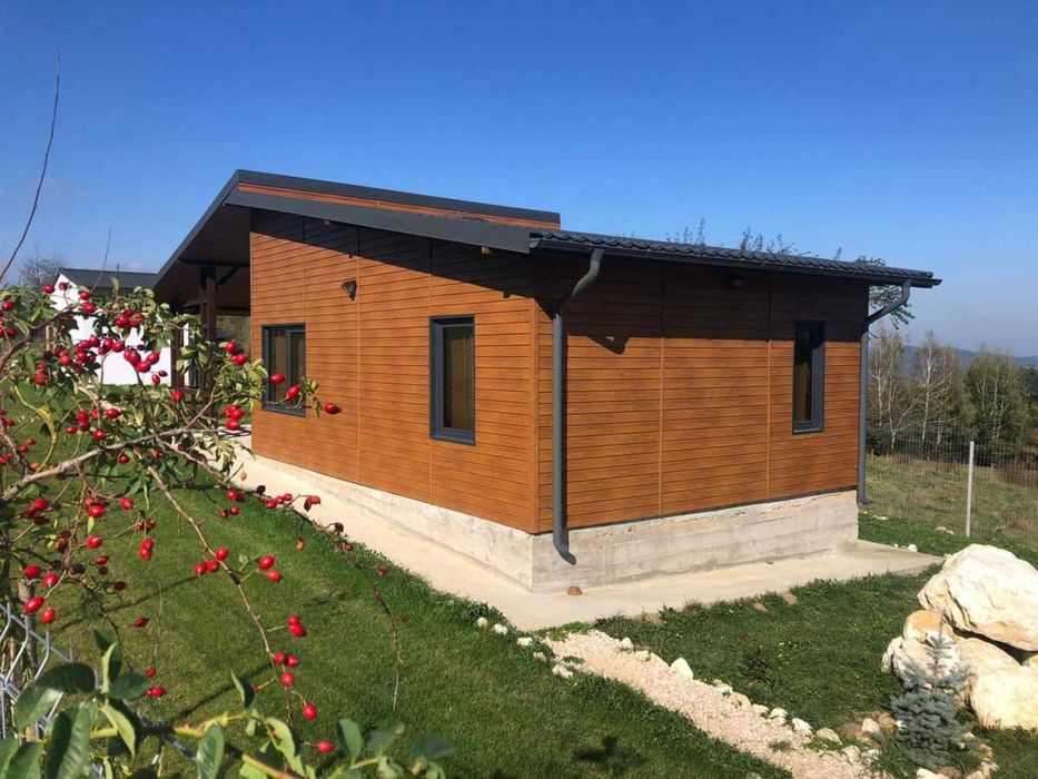 Casa modulare pe structura metalica si panou sandwich termoizolant