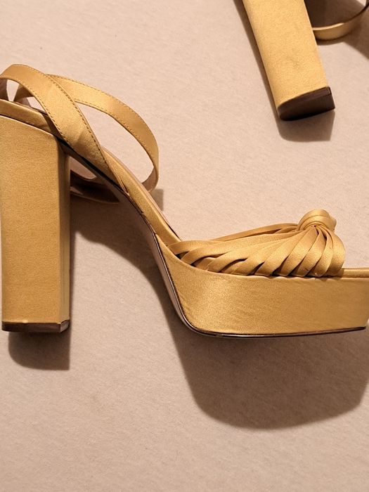 Sandale pentru doamne