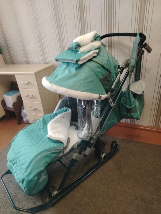 Санки детские ( на колесиках) зимние