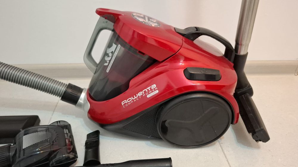 Aspirator fără sac  Rowenta compact turbo 750W ,1,5 l.