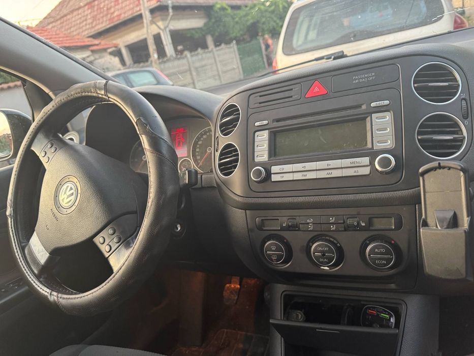 Mașina  golf V plus