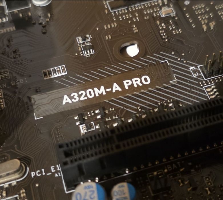 Kit gaming Ryzen 5 3600X 4.4GHz 12CPUs 16GB RAM 3200MHZ MSI A Pro MB