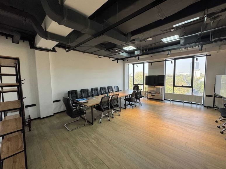 Сдается офис на Ц-4, Казахстан, 300 м²