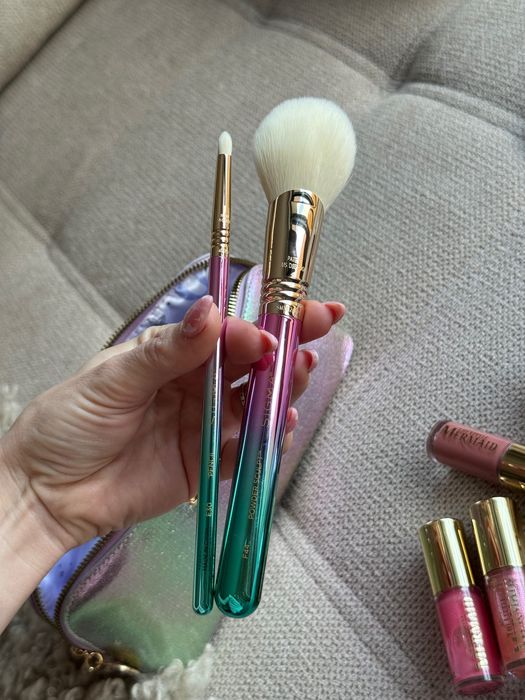 НОВО Лот от 25 продукта на Sigma beauty гланцове, четки, червила