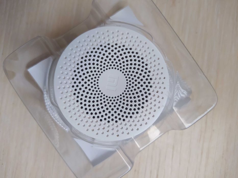 Тонколона Xiaomi 2W