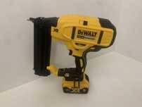 Dewalt DCN 680 pistol de cuie finisaj