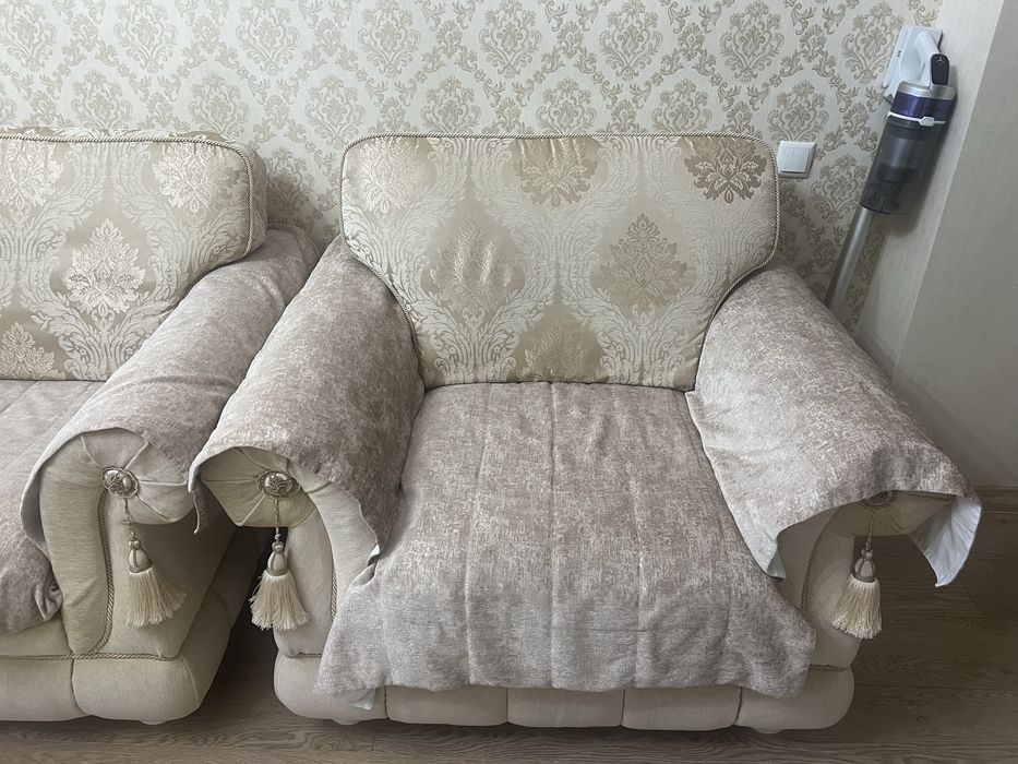 Мягкая мебель для гостевой комнаты