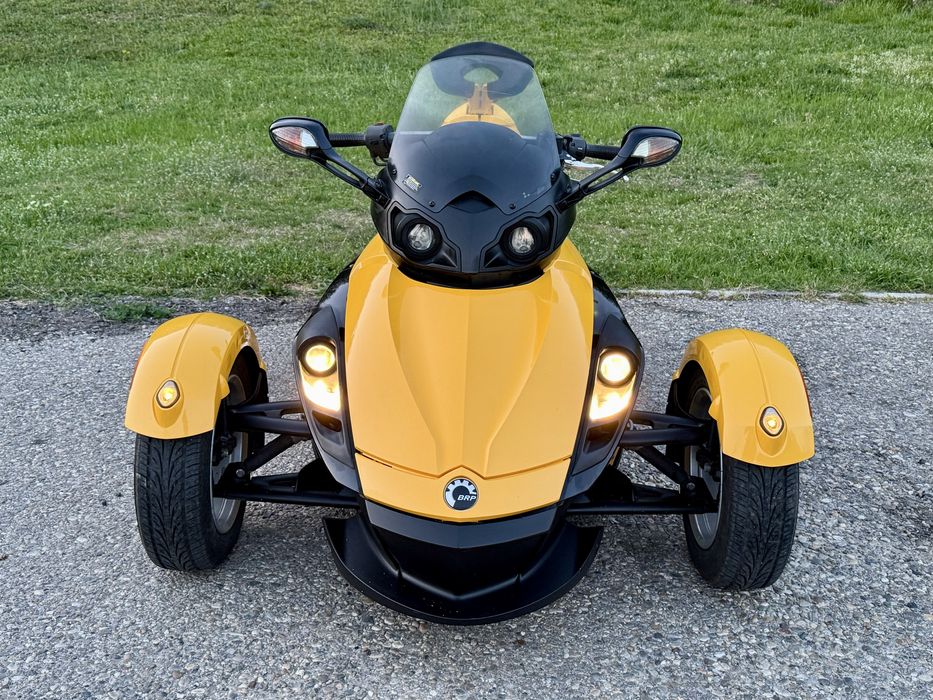 Can-am Spyder, an fab 2009, 27000 km, motor 990 cm
