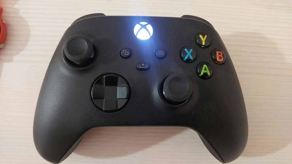 Х Box 1тб отличное  состояние, дёшево  продам