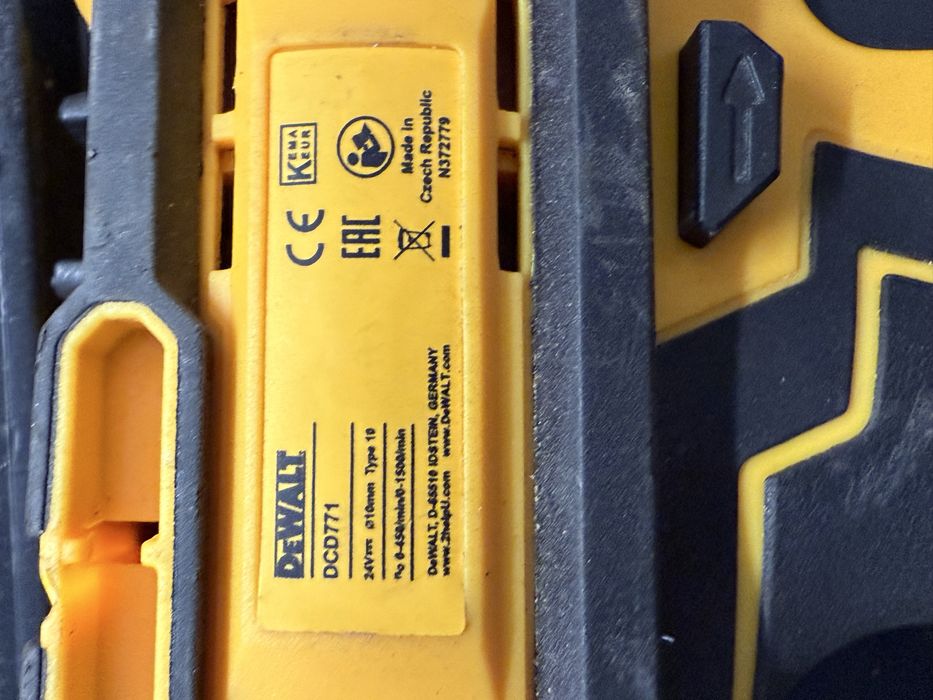 Autofiletanta de gaurit si infiletat DeWalt