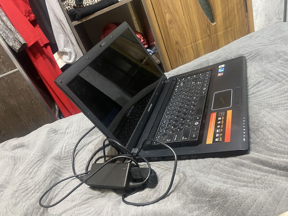 Продам ноутбук Samsung