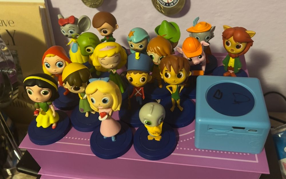 Povesti audio - figurine si boxa