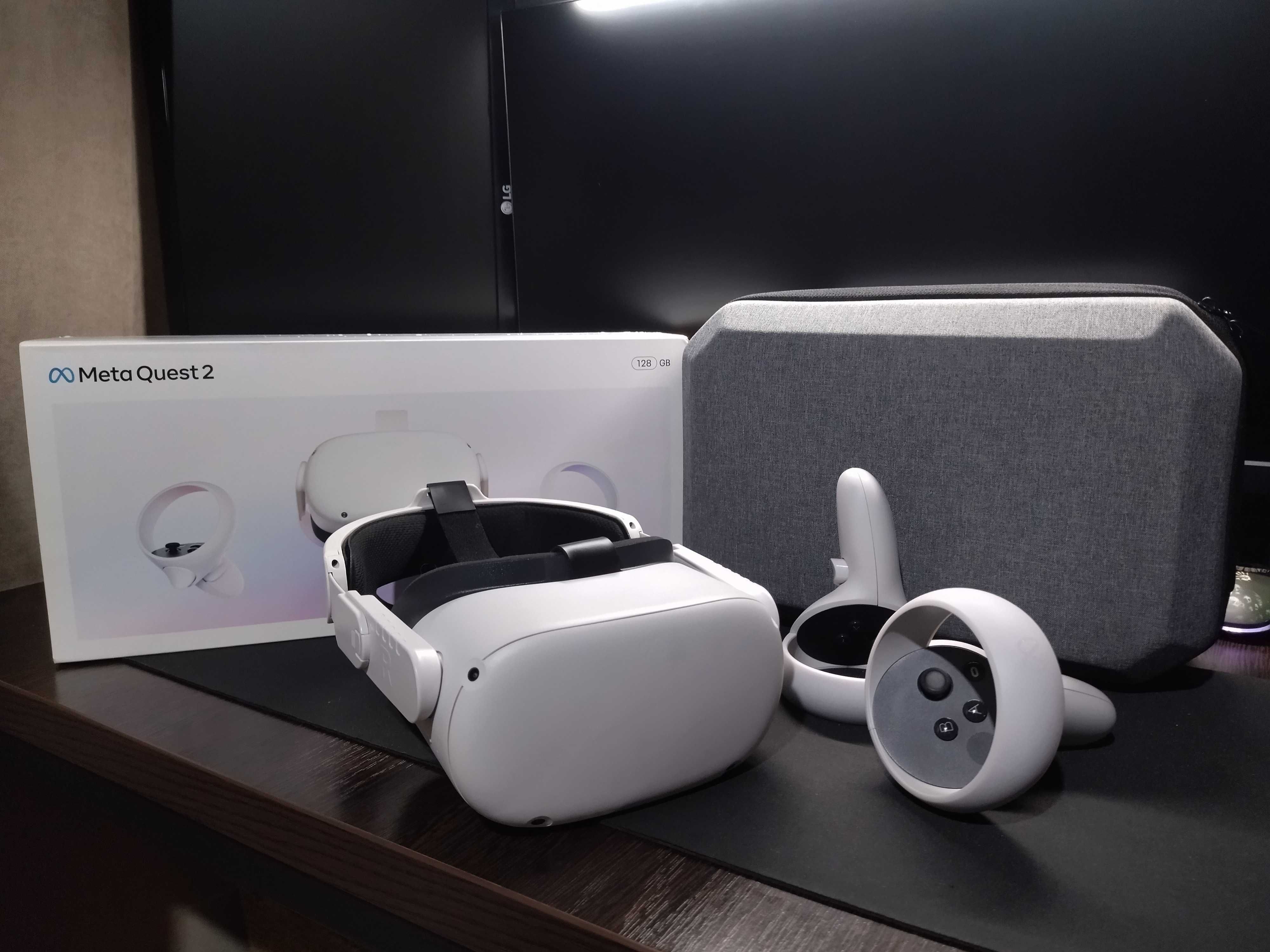 Meta Quest 2 128Гб + GamePad Case (Bobo VR M2 Pro+)