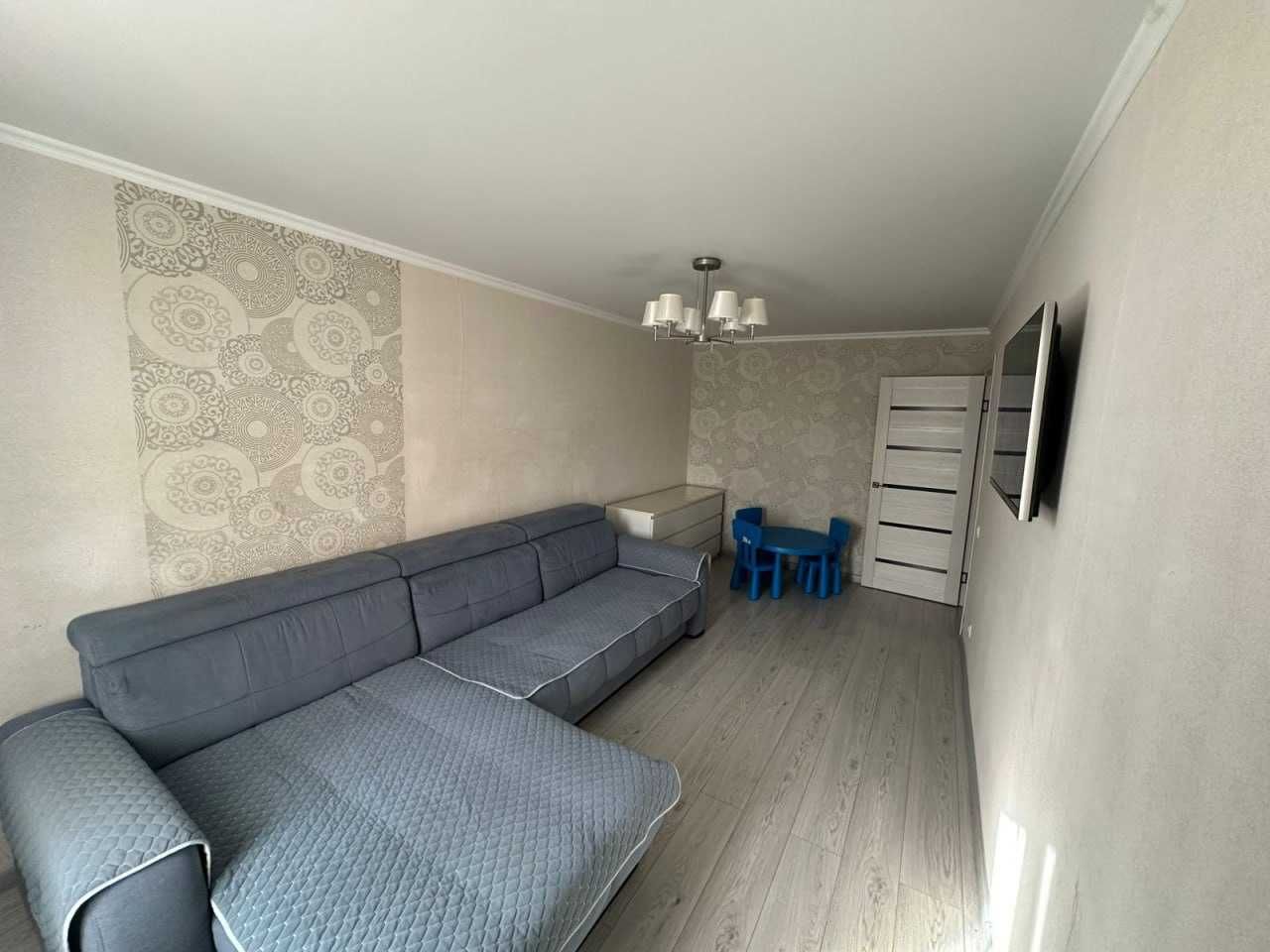 2 комн в мкрн Юбилейный, район Плазы, 3 этаж, 52 кв.м, квадр. комнаты