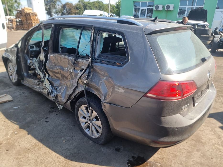 Geam dreapta spate Volkswagen VW Golf 7 [2012 - 2017] 1.6 tdi CLHA