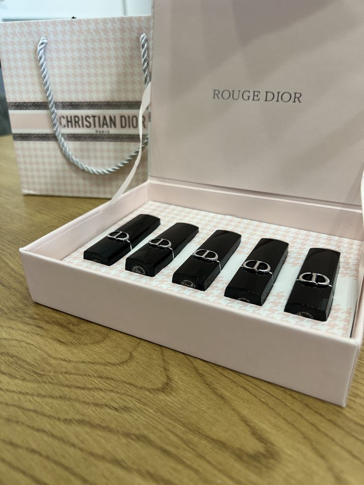 Козметичен Сет Dior, Hermes, YSL, Armani, Lancome, Tom Ford, червило