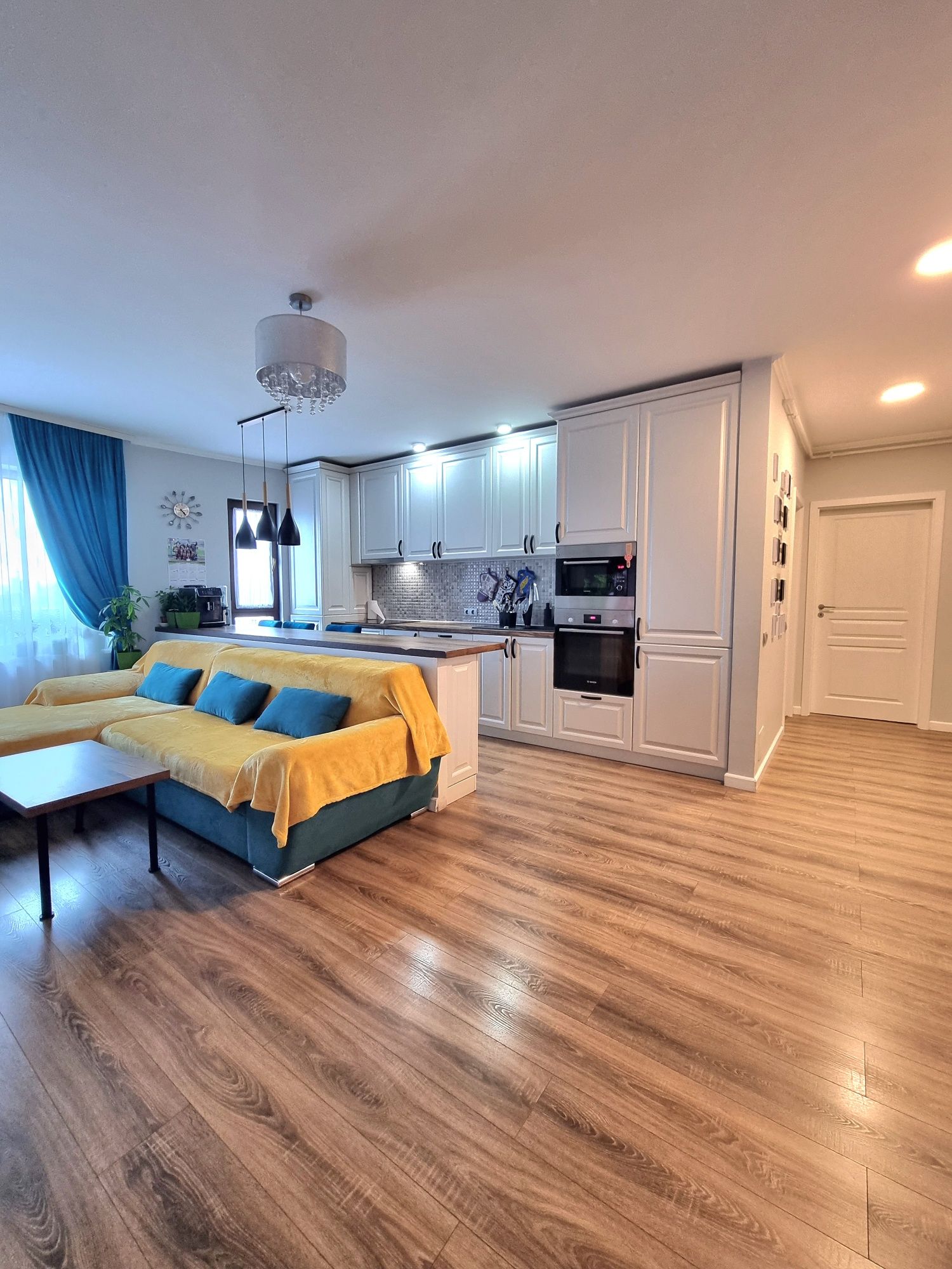Apartament 3 camere pentru  Untold