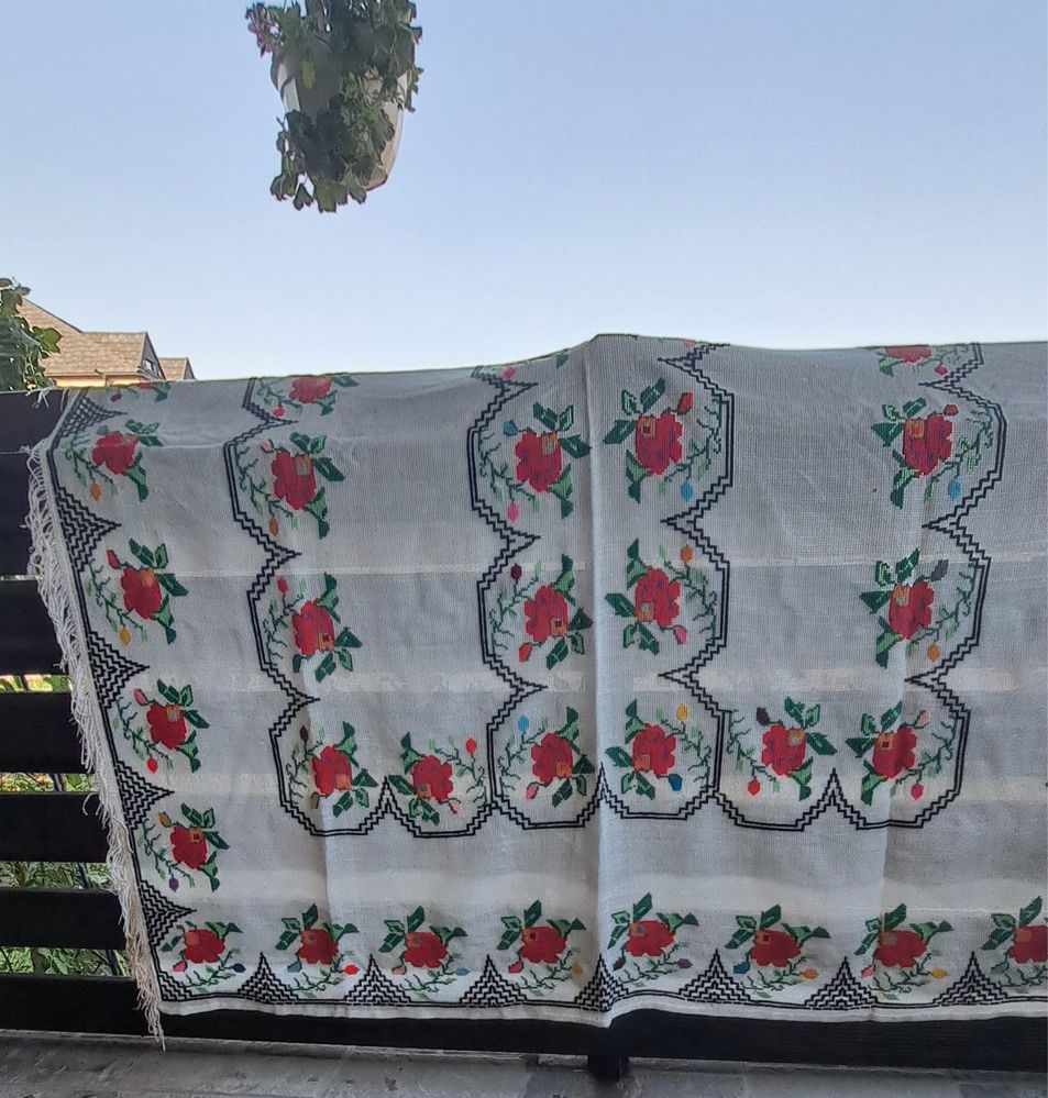 Stergare si fete de masa