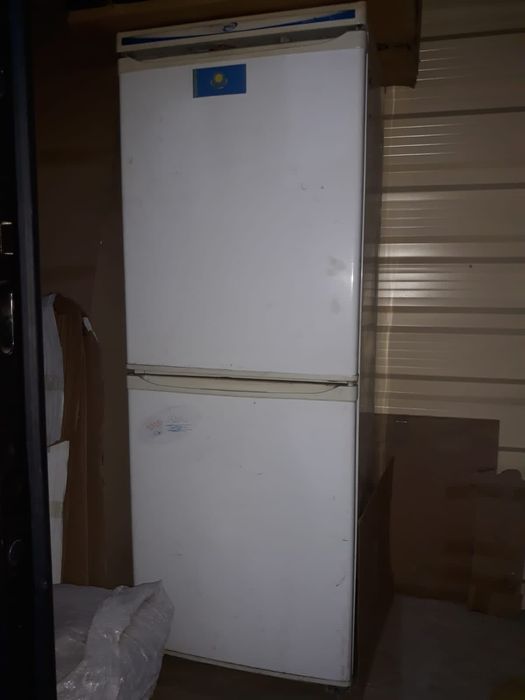 Отдам даром холодильник на запчасти