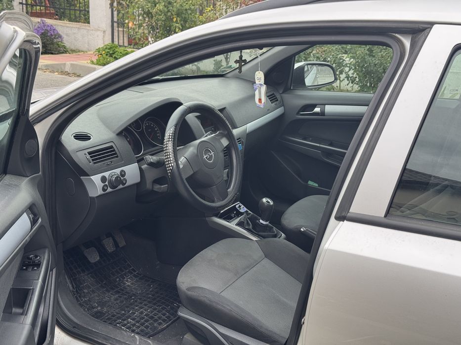 Opel Astra H 1.9 CDTI 120cp