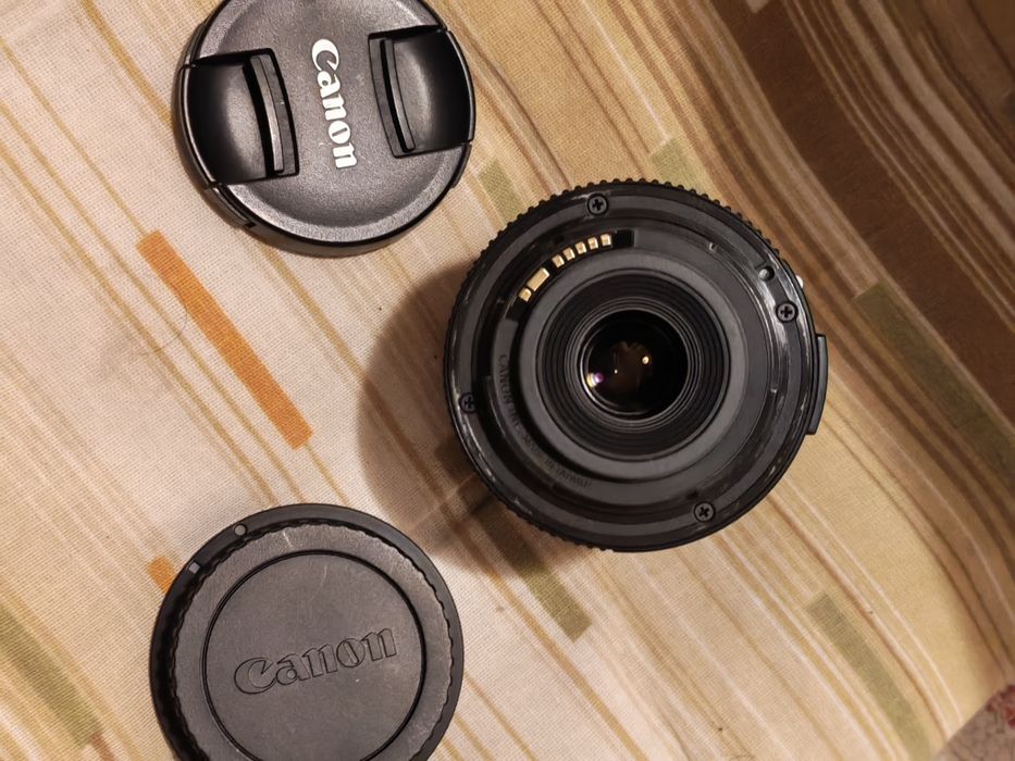 Pret la pachet - Doua obiective Canon 10-18 mm si 18-55 mm