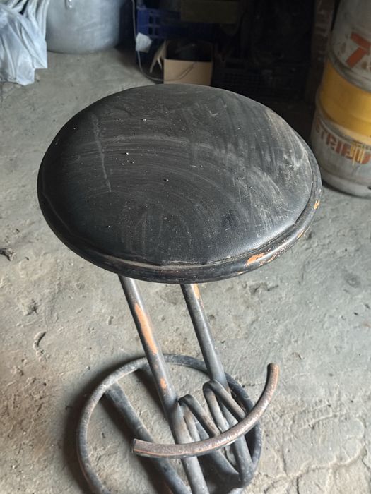 Продам барный стул