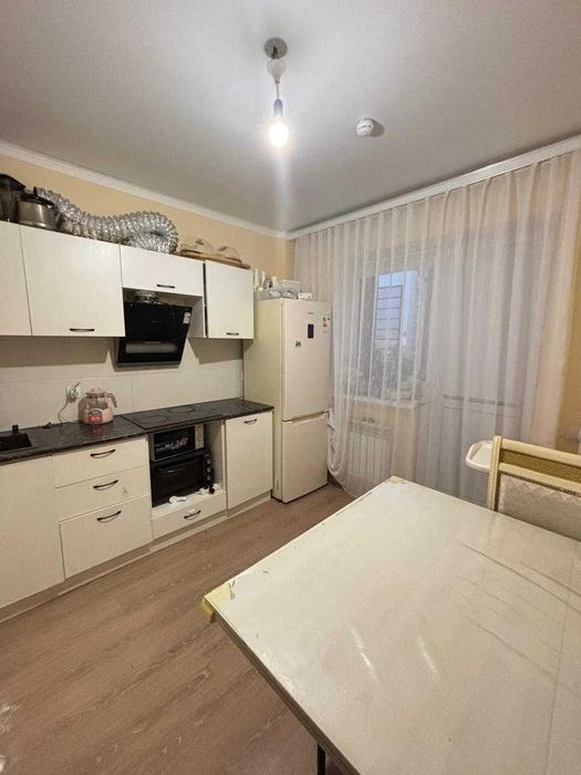 2 ком. кв.  58 кв.м Левый берег