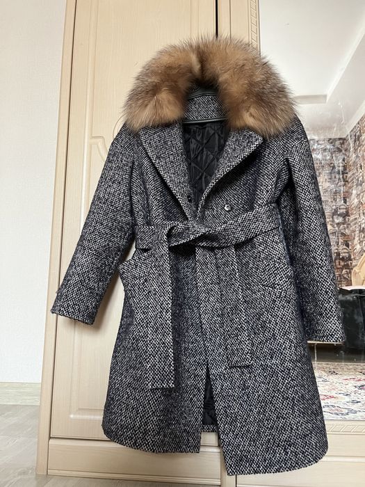 Продам пальто осень-зима