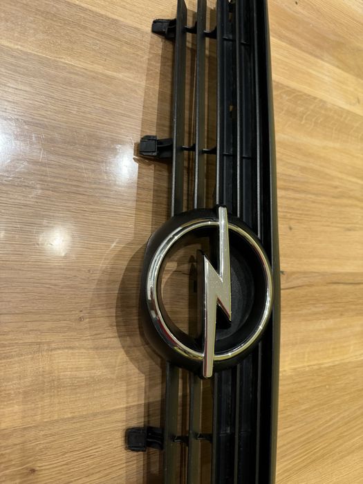 Решетка за Opel Vectra B