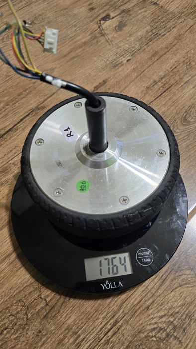 Vând roti(motoare) hoverboard, 36v supercapacitoare 1200F, 3V