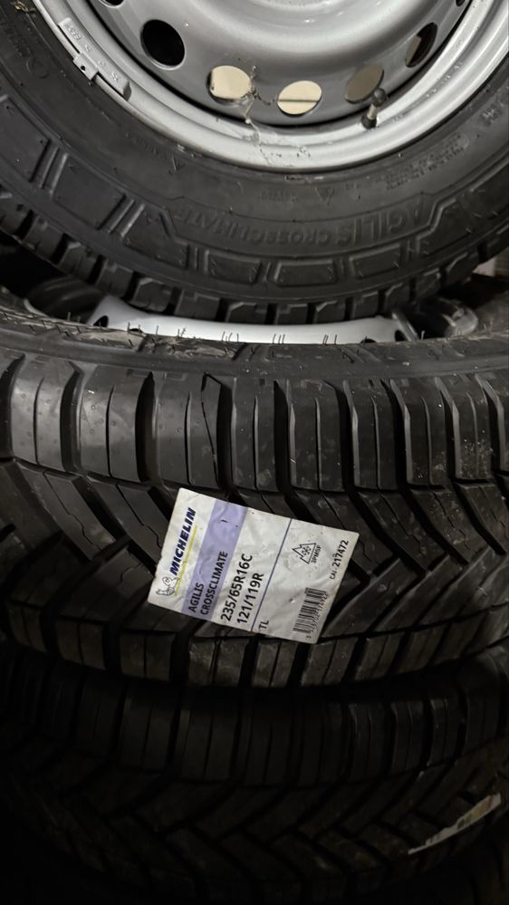 Michelin Crossclimate 235/65/16 C, genti de Ford Tranzit