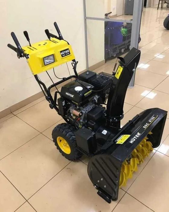 Снегоуборщик Huter SGC 8100