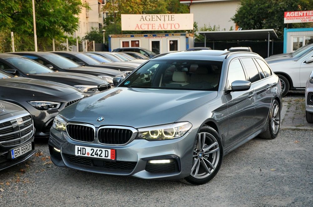 BMW Seria 5 M Paket Panorama Distronic Ambientale H&K