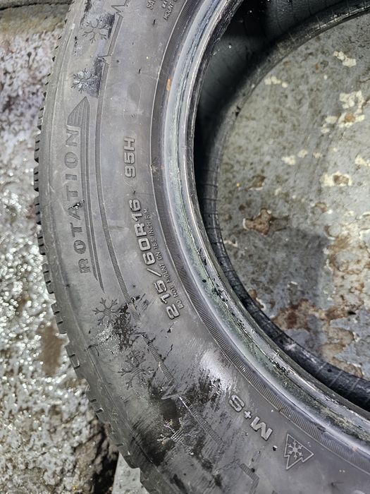 215 60 16 m+s dunlop